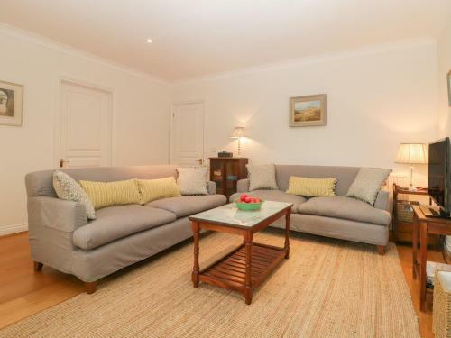 1a Erneston Crescent