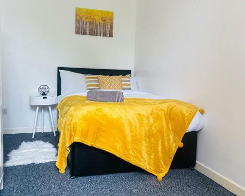 Great Location - Four Bedroom Home - City Centre