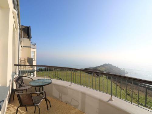 Headland Apt 7