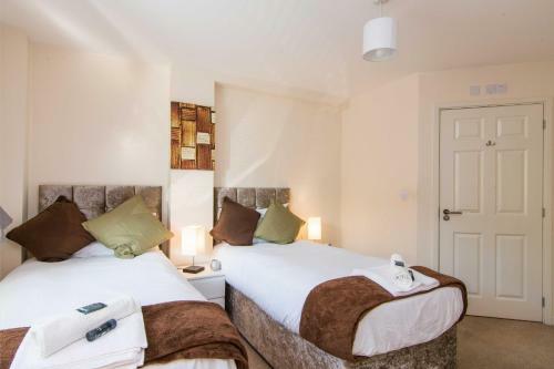 Sublime Stays Fremington Court 2 Bed Apartment Coventry