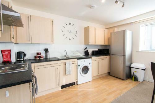 Sublime Stays Fremington Court 2 Bed Apartment Coventry