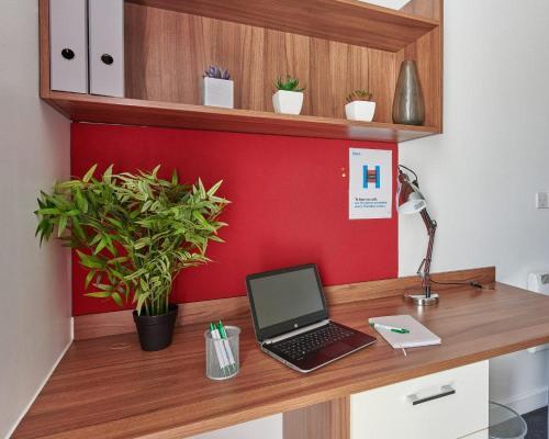 Posada Relax By Mph, Smart Ensuites In Central Coventry
