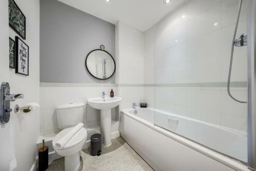 Cosy House ? Ricoh ? M6 ? Sleeps 6 ? Empower Homes
