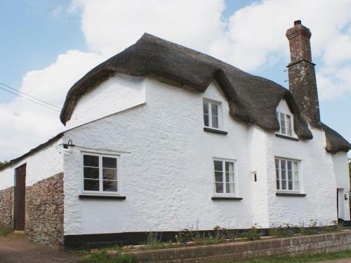 West Henstill House, Crediton