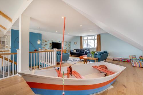 West Pentire Villa Sleeps 11 With Wifi
