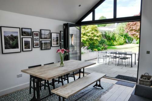 Villa Cranford Holiday House