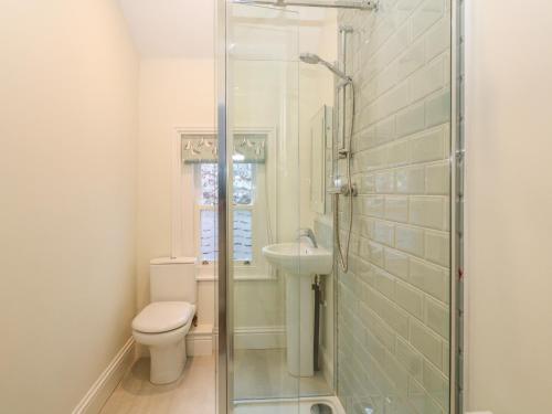 11 Marine Terrace