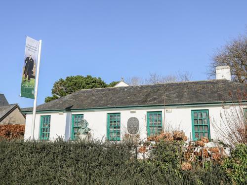 2 Bron Dwyfor