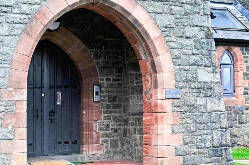 Arches Apartment