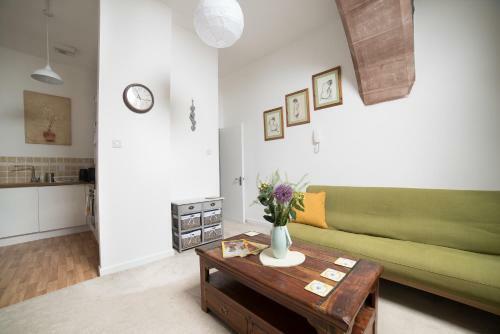 Arches Apartment