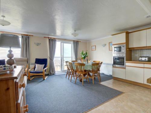 Apartment Flat 28 Clifton Court