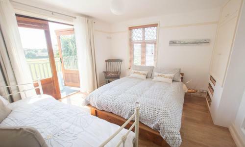 Bag-end House | 7 Bedrooms / Sleeps 14 | Hot Tub*