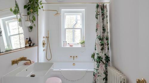 Apartamento Plum Guide - The Feminine Mystique