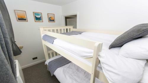 Oceanside Croyde 3 Bedrooms Sleeps 6