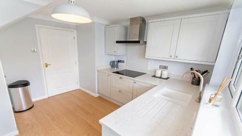 Oceanside Croyde 3 Bedrooms Sleeps 6
