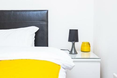 Dagenham 4 Bedhouse Rm10