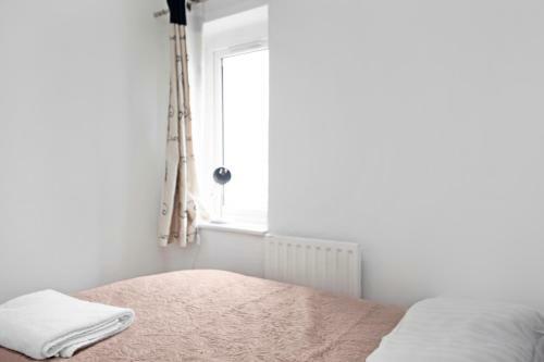 Dagenham 4 Bedhouse Rm10