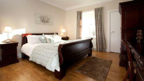 Rowan Tree Cottage With Hot Tub Near Cupar Fife