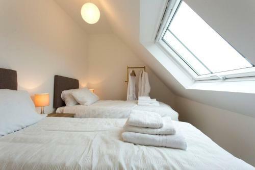 Remarkable 2-bed Apartment In Culross