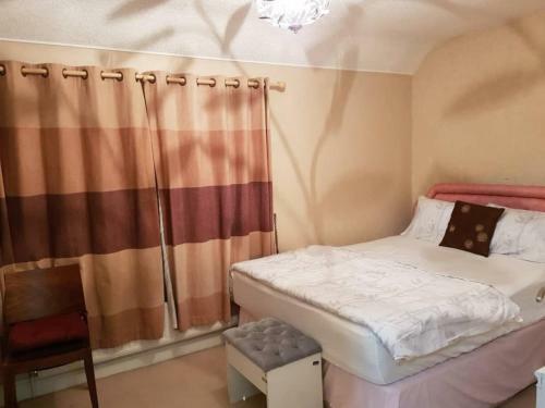Beautiful 3-bed House In Dagenham