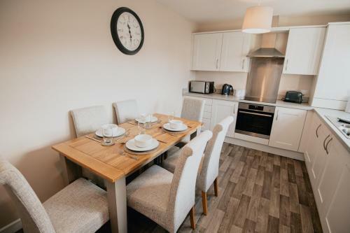 The Seafield Arms Hotel Cullen - Self Catering