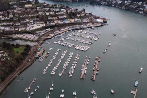 Bed & Breakfast Waterfront House