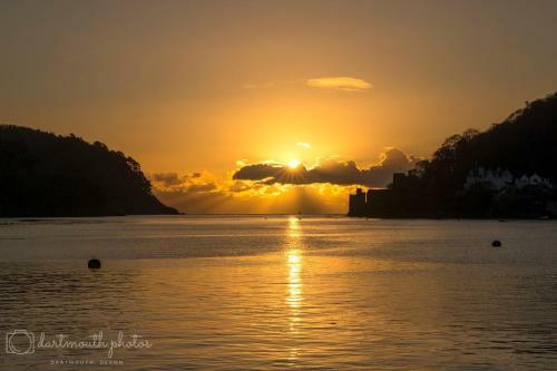 Bed & Breakfast Waterfront House