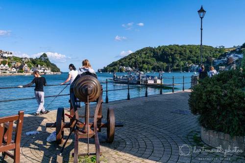 Bed & Breakfast Waterfront House