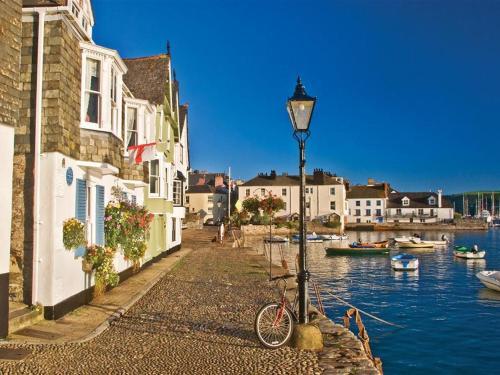 Onedin House