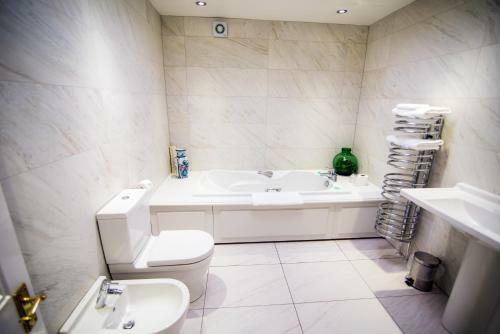 Astley Bank Hotel