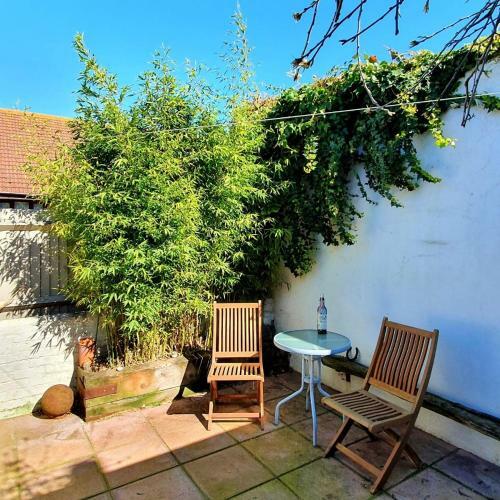 Smugglers Cottage Holiday Home