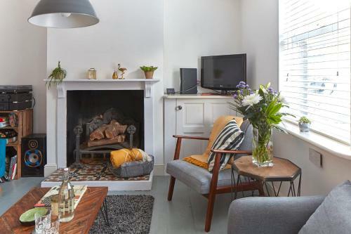 Pebble Cottage - A Few Mins To The Beach