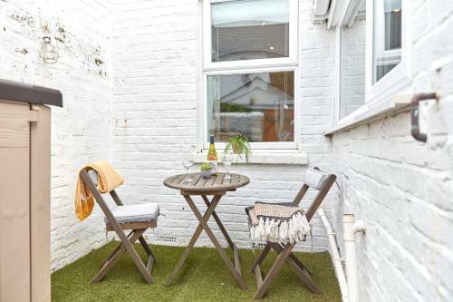 Pebble Cottage - A Few Mins To The Beach