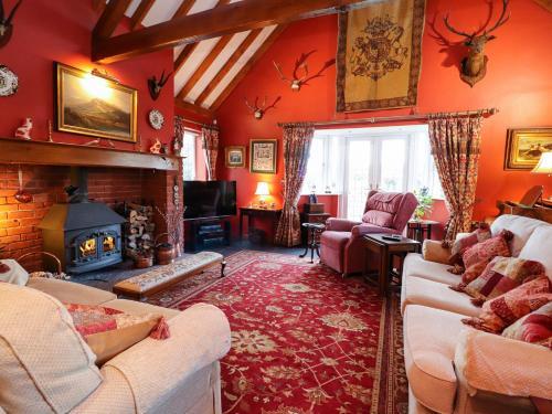 The West Wing, Denbigh