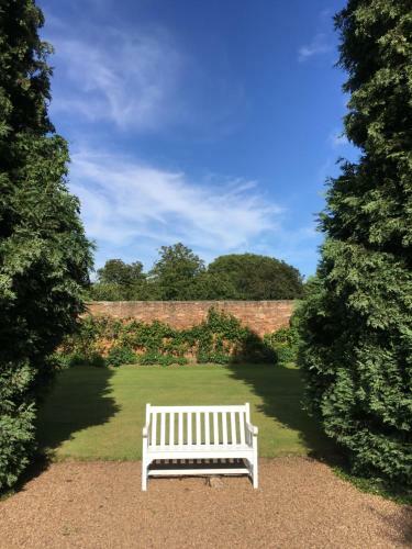 Bed & Breakfast Hooton Pagnell Hall