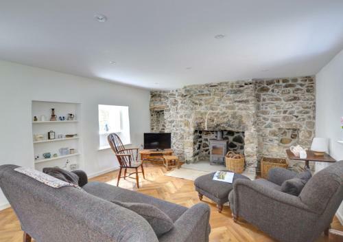 Crown Cottage