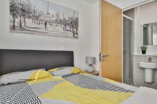 Hostal Wheatley View By Vizzzitus
