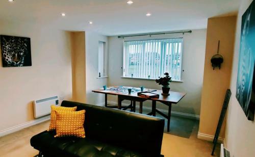 Reeves Apartment