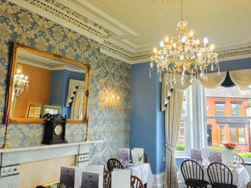 Hostal Barton Villa