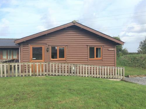Poplars 1 - One Bed Apartment On Private Estate