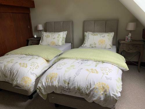 Barlow Country Club - Mill Farm Cottages