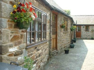Barlow Country Club - Mill Farm Cottages