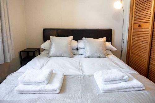 Apartamento Bright, Spacious West-end Flat, Near University