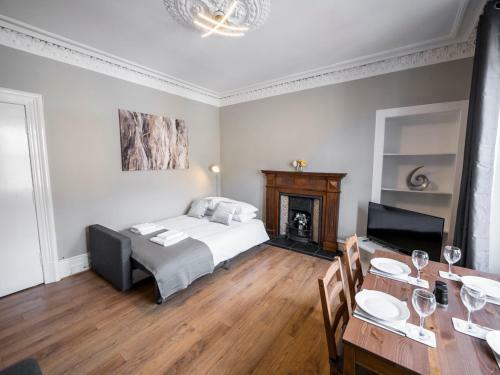 Apartamento New Superhost Listing: Bright Flat Nr. University