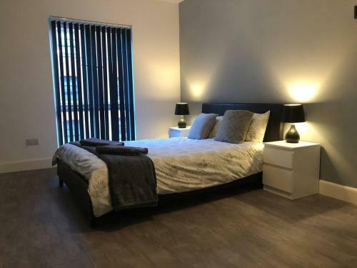 Apartamento Large Stylish City Centre Flat