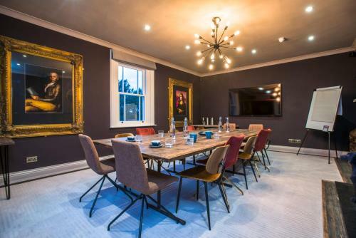 Hotel The Lodge Duxford