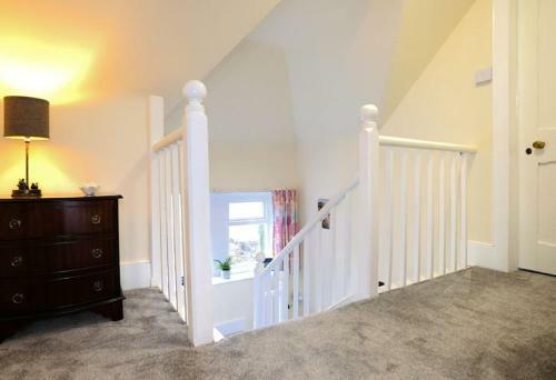 East Lodge