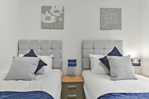 West Ealing Serviced Apartment - 2 Bedroom 2 Bath Parking Near Station