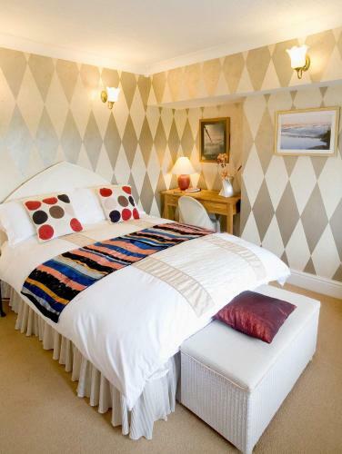 Bed & Breakfast Budleigh House