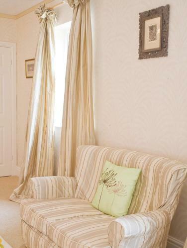 Bed & Breakfast Budleigh House